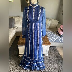 Vintage ILGWU 1960/70’s Emma Domb Daisy Blue Sheer Dress Party Prom Stunning